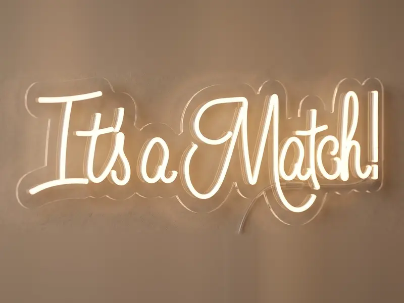 Neon LED It's a match, 110 × 30 cm
